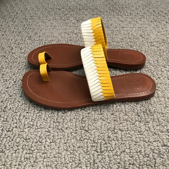 Tory Burch mustard sandals - Picture 4 of 6